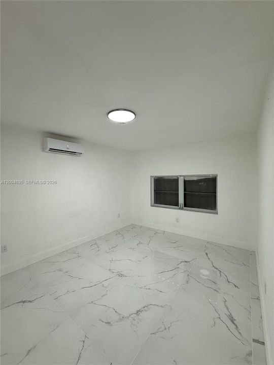 For Sale: $670,000 (5 beds, 3 baths, 1976 Square Feet)