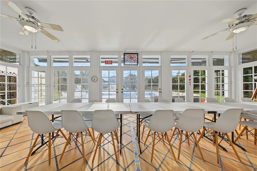 For Sale: $2,725,000 (6 beds, 4 baths, 3994 Square Feet)