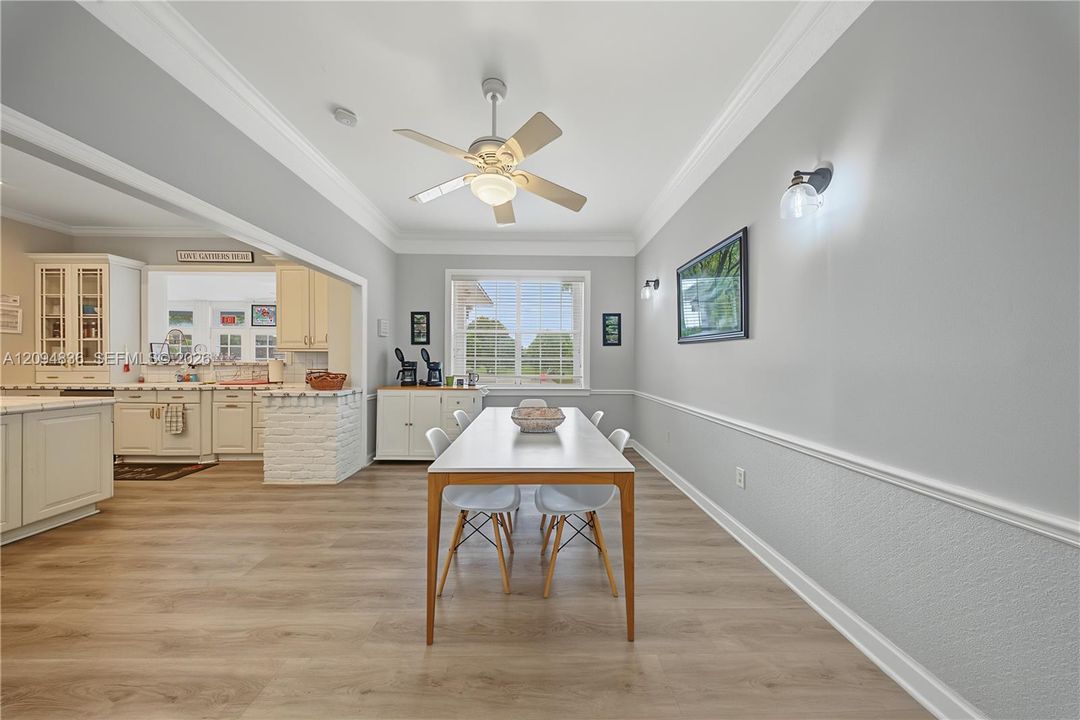For Sale: $2,725,000 (6 beds, 4 baths, 3994 Square Feet)