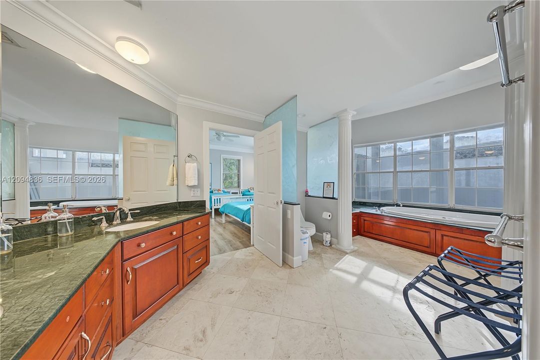 For Sale: $2,725,000 (6 beds, 4 baths, 3994 Square Feet)