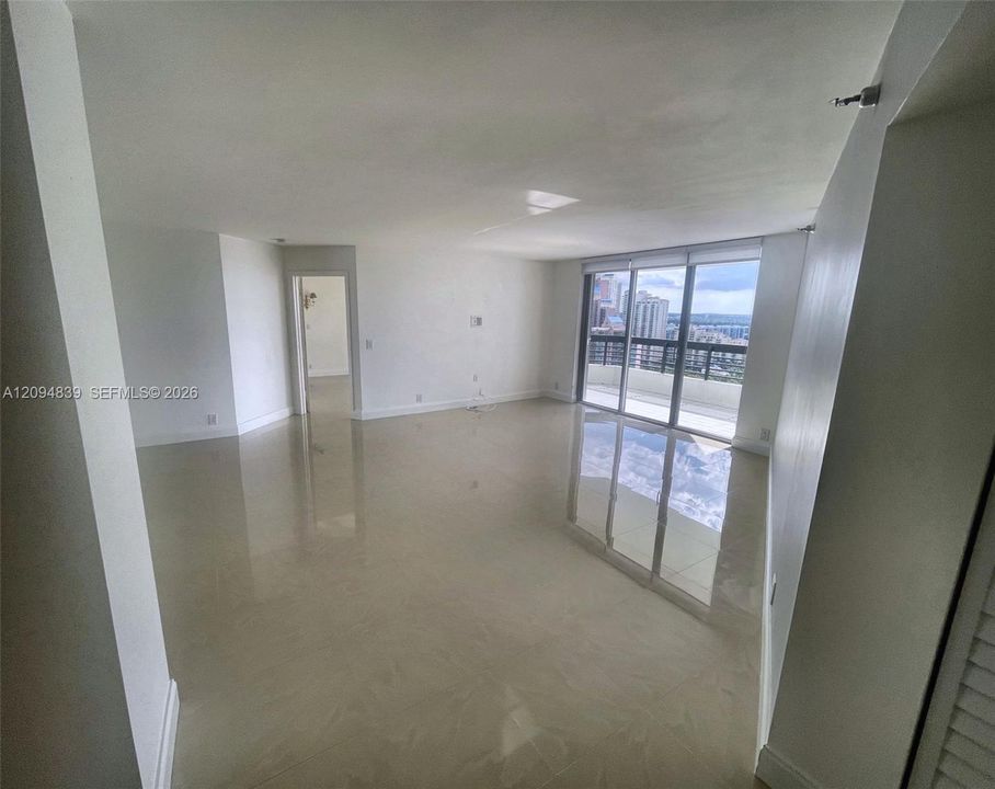 En Renta: $3,695 (2 camas, 2 baños, 1353 Pies cuadrados)