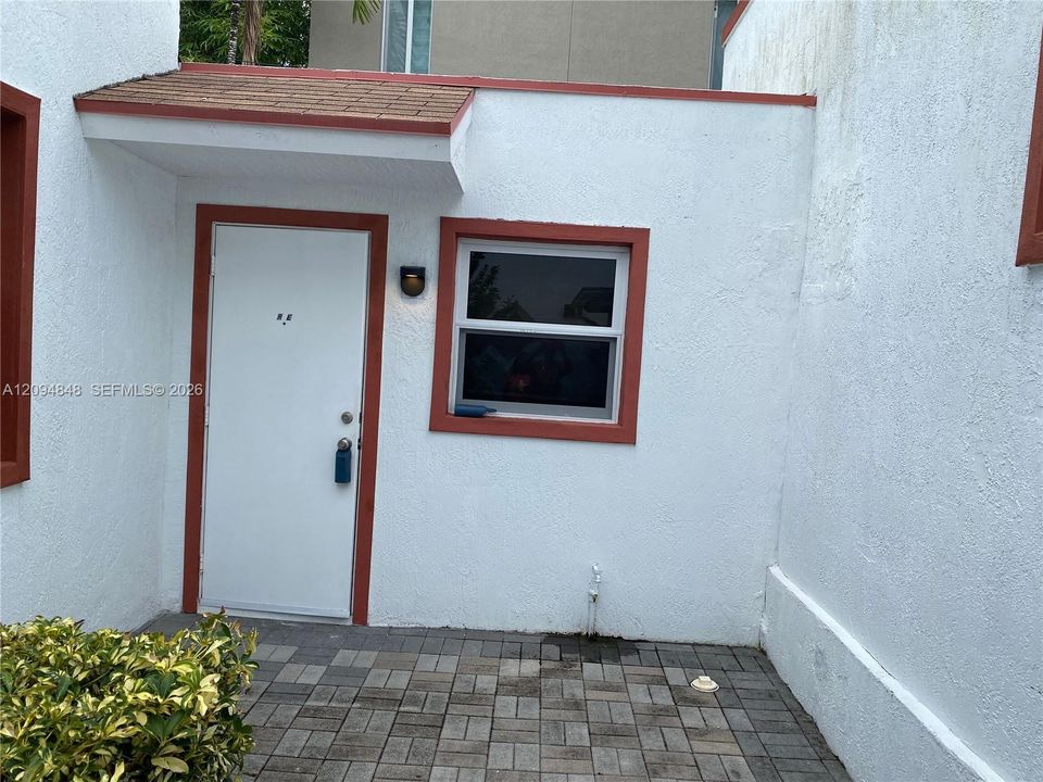 En Renta: $1,600 (1 camas, 1 baños, 550 Pies cuadrados)