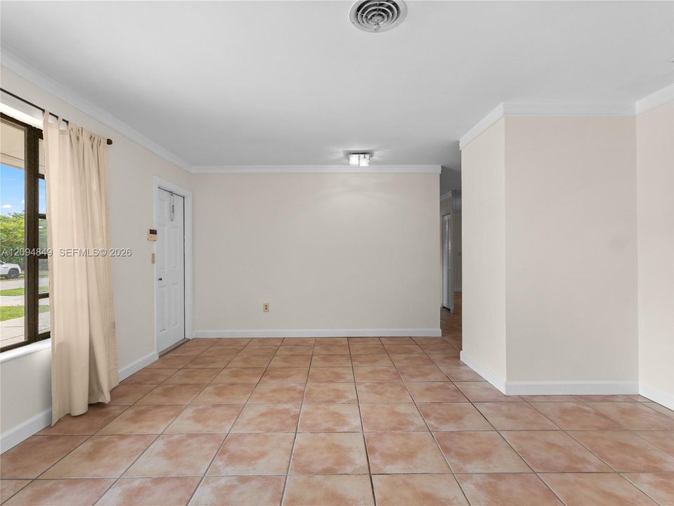 For Sale: $850,000 (4 beds, 3 baths, 2395 Square Feet)