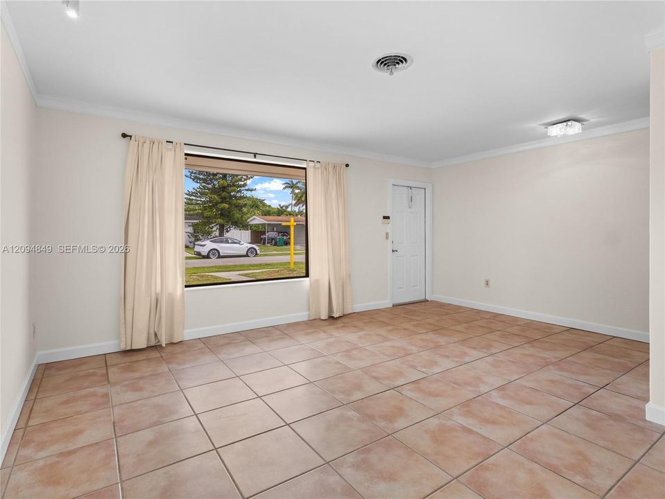 For Sale: $850,000 (4 beds, 3 baths, 2395 Square Feet)