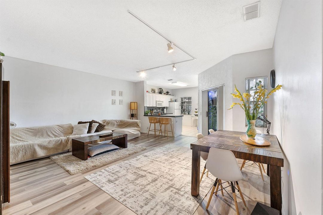 Living/Dining Area