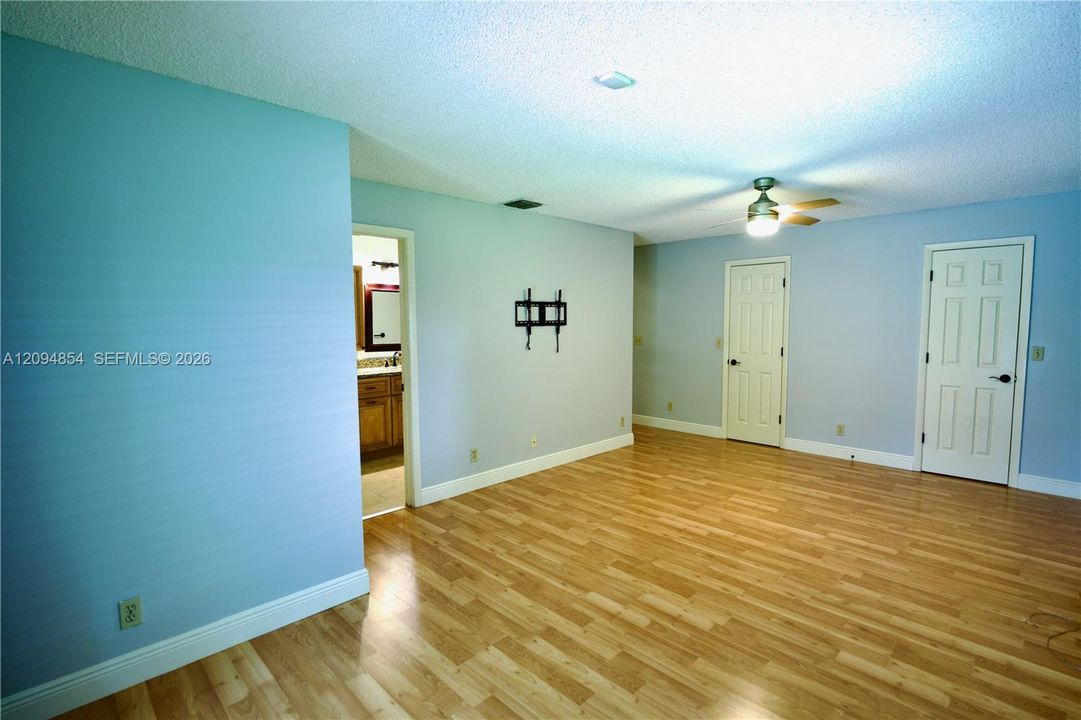 For Rent: $5,000 (4 beds, 2 baths, 2314 Square Feet)