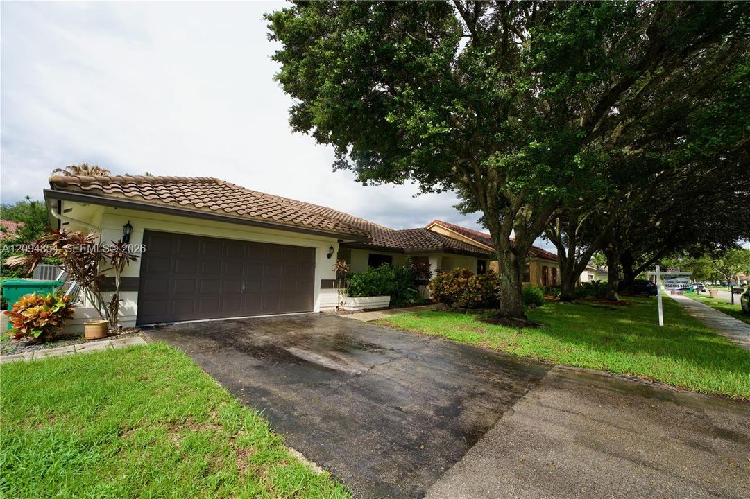 For Rent: $5,000 (4 beds, 2 baths, 2314 Square Feet)