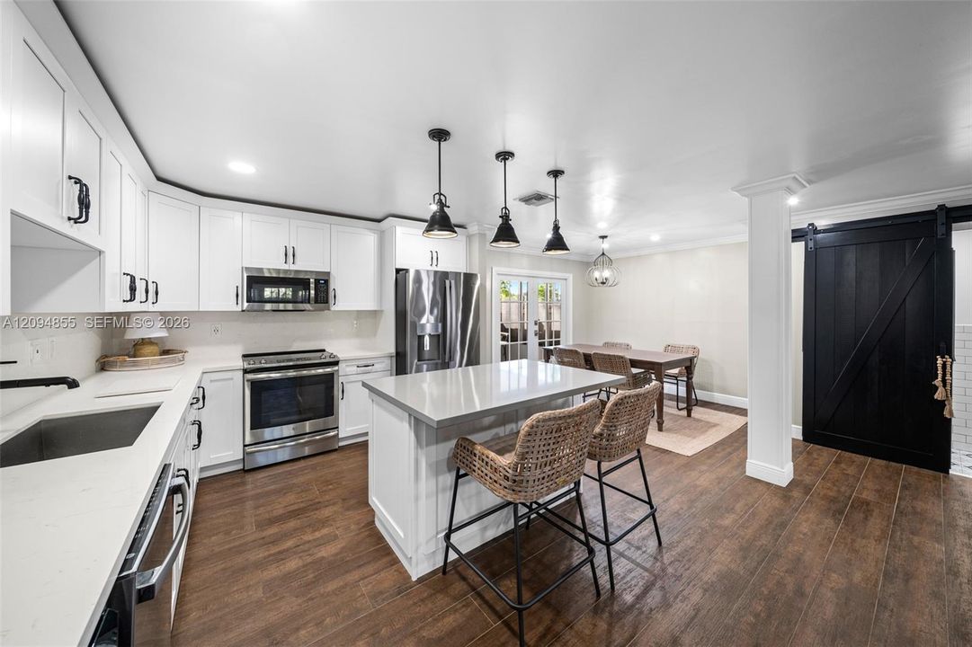 For Sale: $549,000 (3 beds, 2 baths, 1594 Square Feet)
