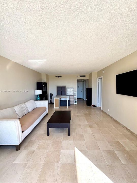 En Venta: $199,999 (1 camas, 1 baños, 913 Pies cuadrados)