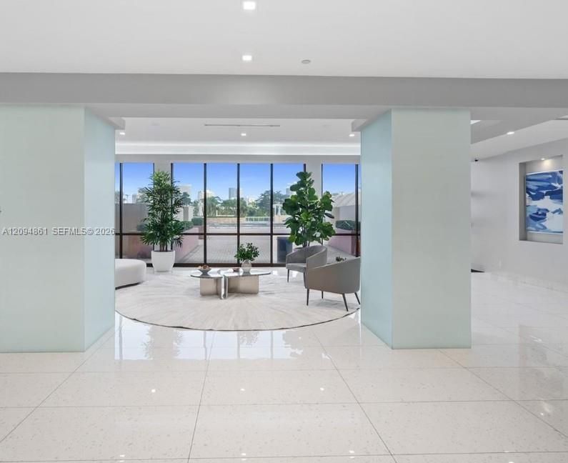 En Venta: $199,999 (1 camas, 1 baños, 913 Pies cuadrados)