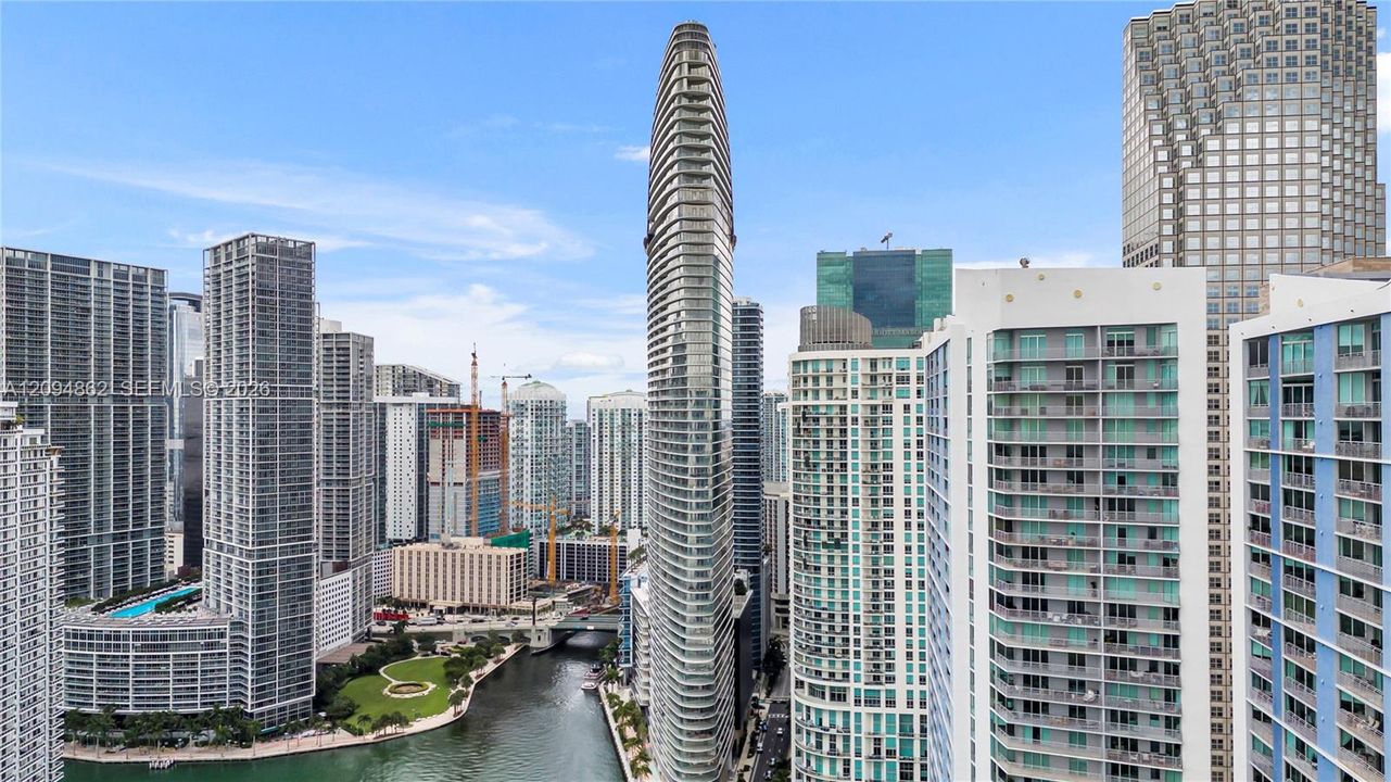 For Sale: $4,190,000 (3 beds, 4 baths, 3078 Square Feet)