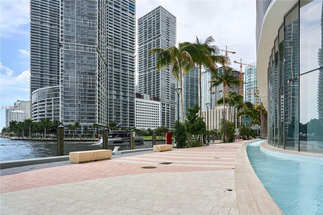 For Sale: $4,190,000 (3 beds, 4 baths, 3078 Square Feet)