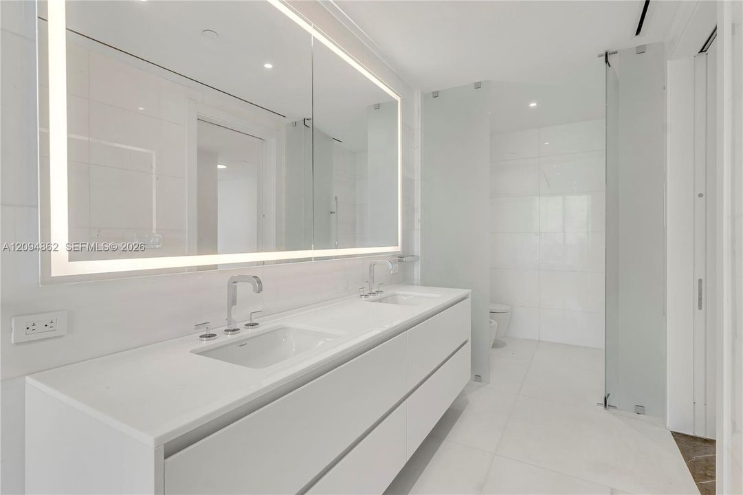 For Sale: $4,190,000 (3 beds, 4 baths, 3078 Square Feet)