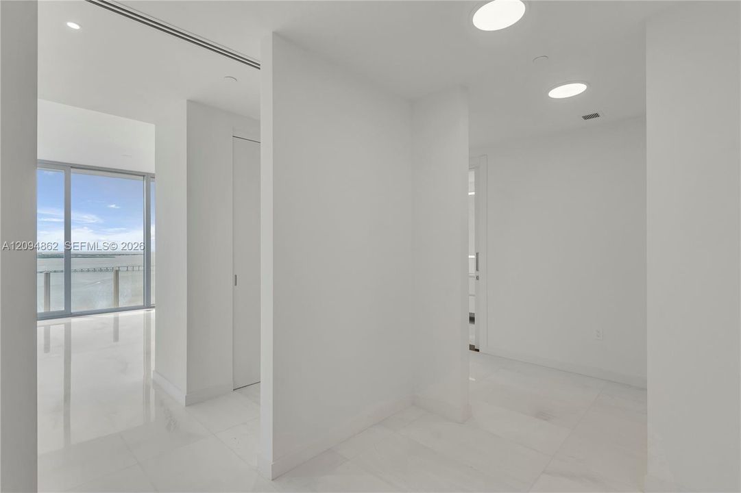 For Sale: $4,190,000 (3 beds, 4 baths, 3078 Square Feet)