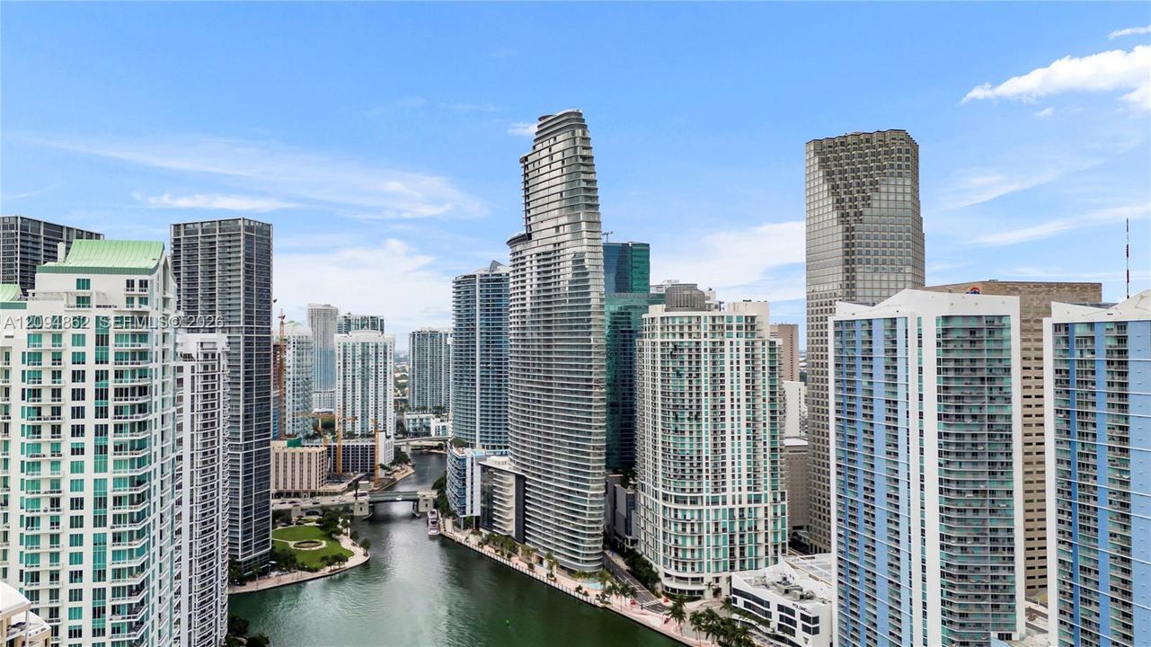 For Sale: $4,190,000 (3 beds, 4 baths, 3078 Square Feet)