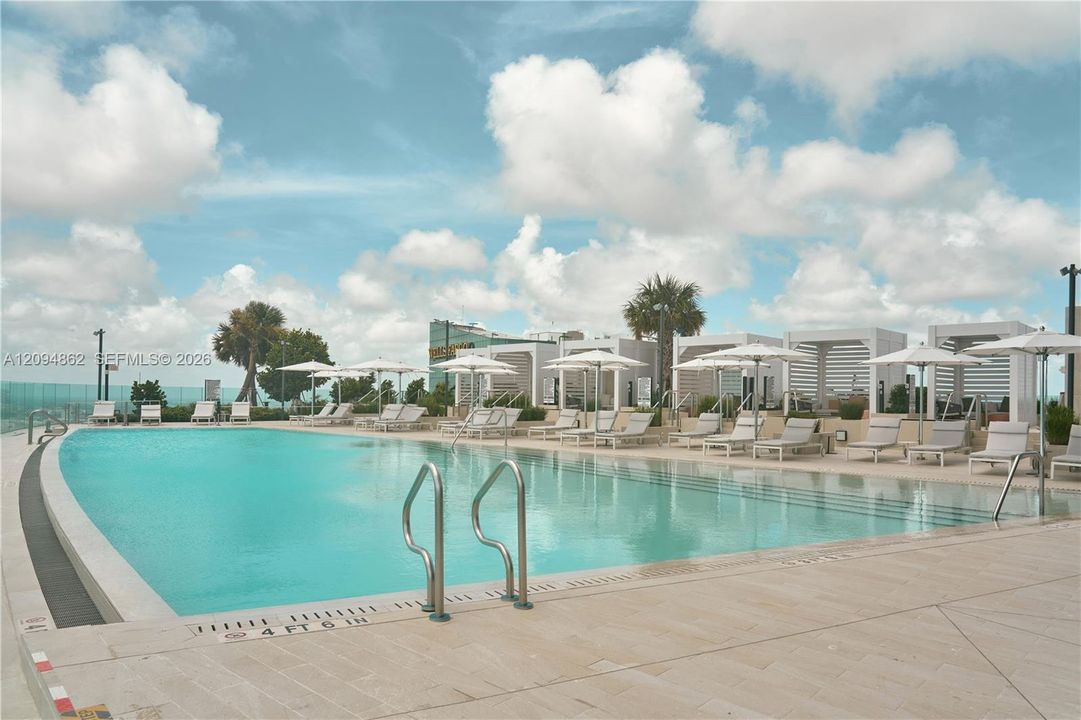 For Sale: $4,190,000 (3 beds, 4 baths, 3078 Square Feet)