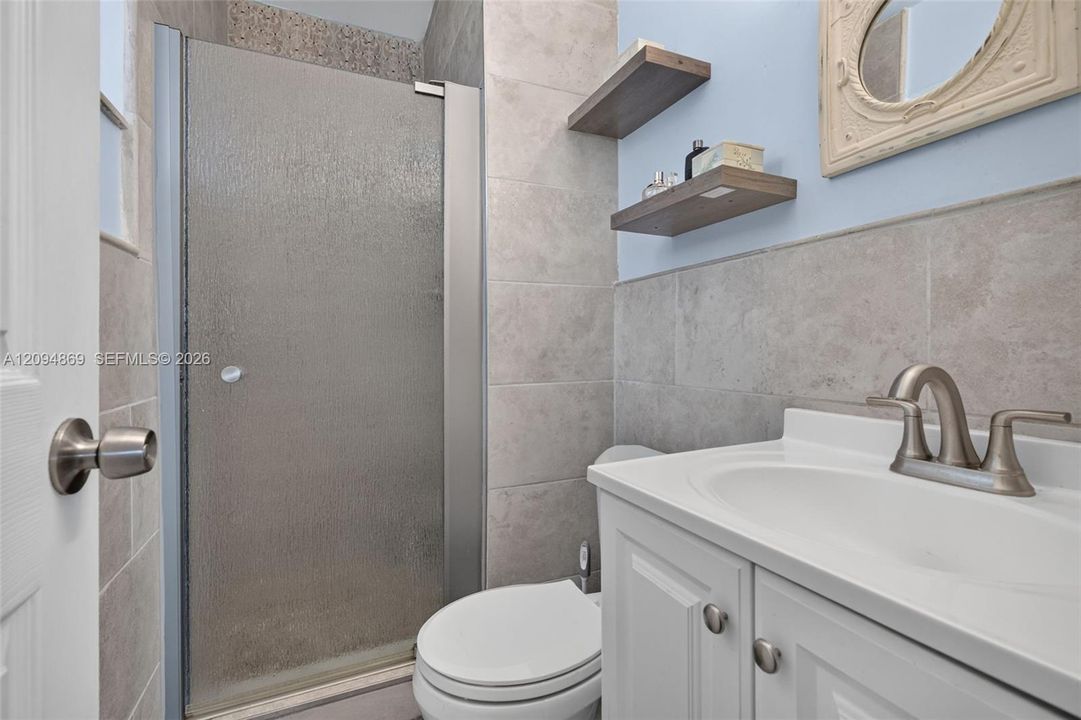 En Venta: $524,900 (3 camas, 2 baños, 1326 Pies cuadrados)