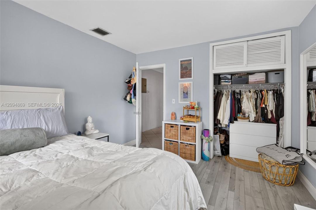 En Venta: $524,900 (3 camas, 2 baños, 1326 Pies cuadrados)