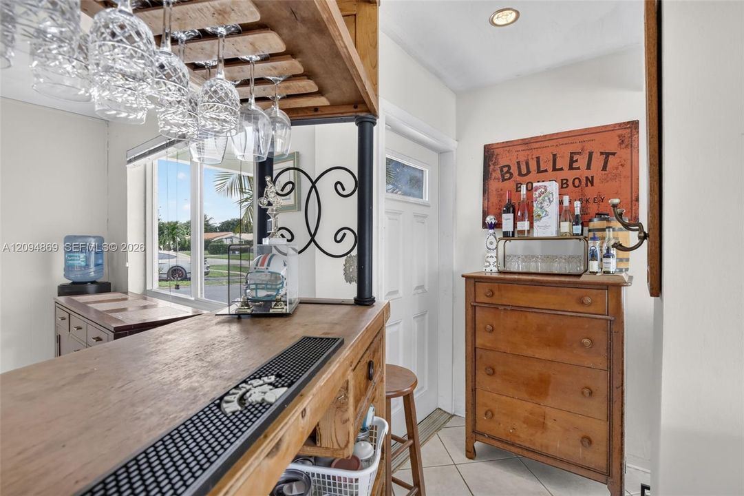 En Venta: $524,900 (3 camas, 2 baños, 1326 Pies cuadrados)
