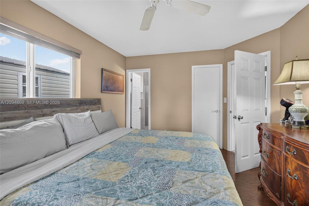 En Venta: $524,900 (3 camas, 2 baños, 1326 Pies cuadrados)