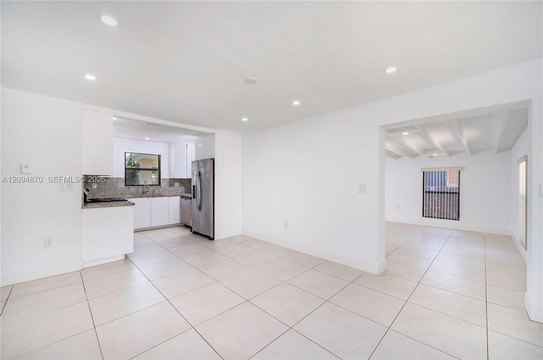 En Venta: $479,995 (2 camas, 1 baños, 935 Pies cuadrados)