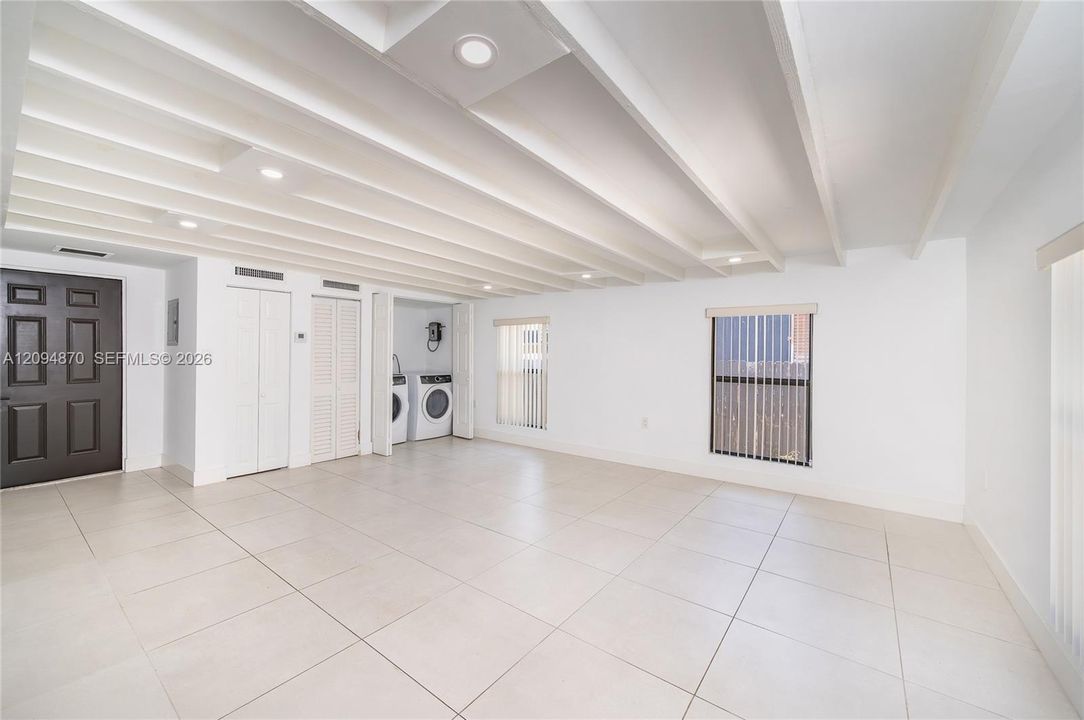 En Venta: $479,995 (2 camas, 1 baños, 935 Pies cuadrados)