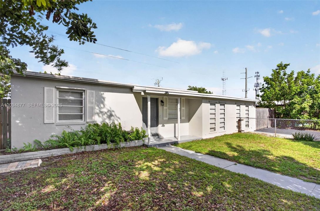 En Venta: $420,000 (3 camas, 1 baños, 1067 Pies cuadrados)