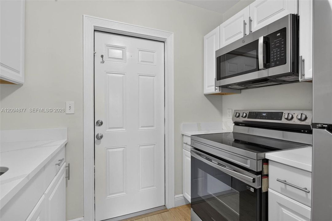 En Venta: $420,000 (3 camas, 1 baños, 1067 Pies cuadrados)