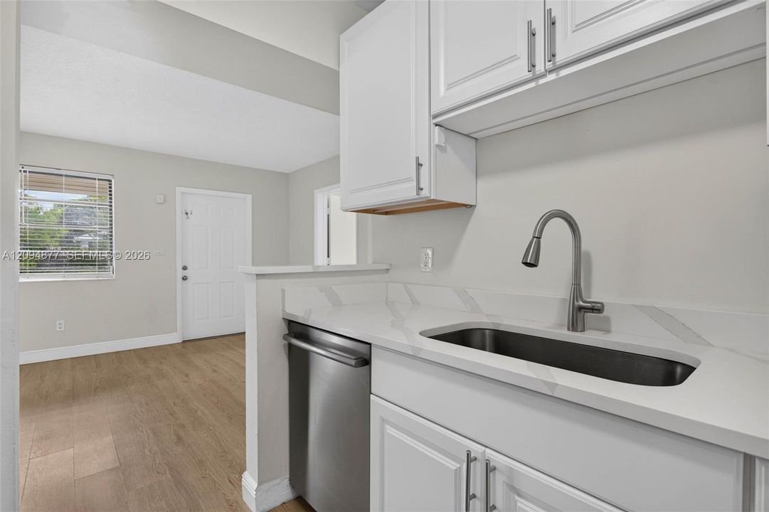 En Venta: $420,000 (3 camas, 1 baños, 1067 Pies cuadrados)