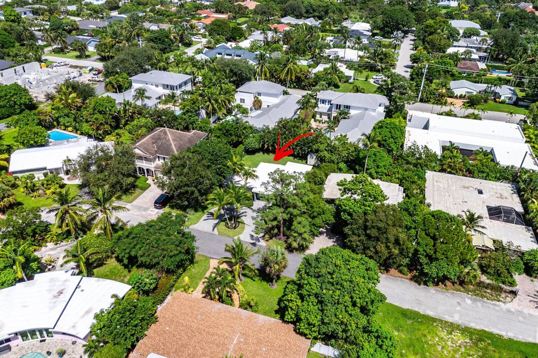 050-233LakeTerrace-DelrayBeach-FL-33444-