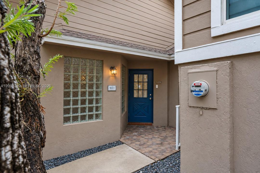En Venta: $347,900 (2 camas, 2 baños, 1160 Pies cuadrados)