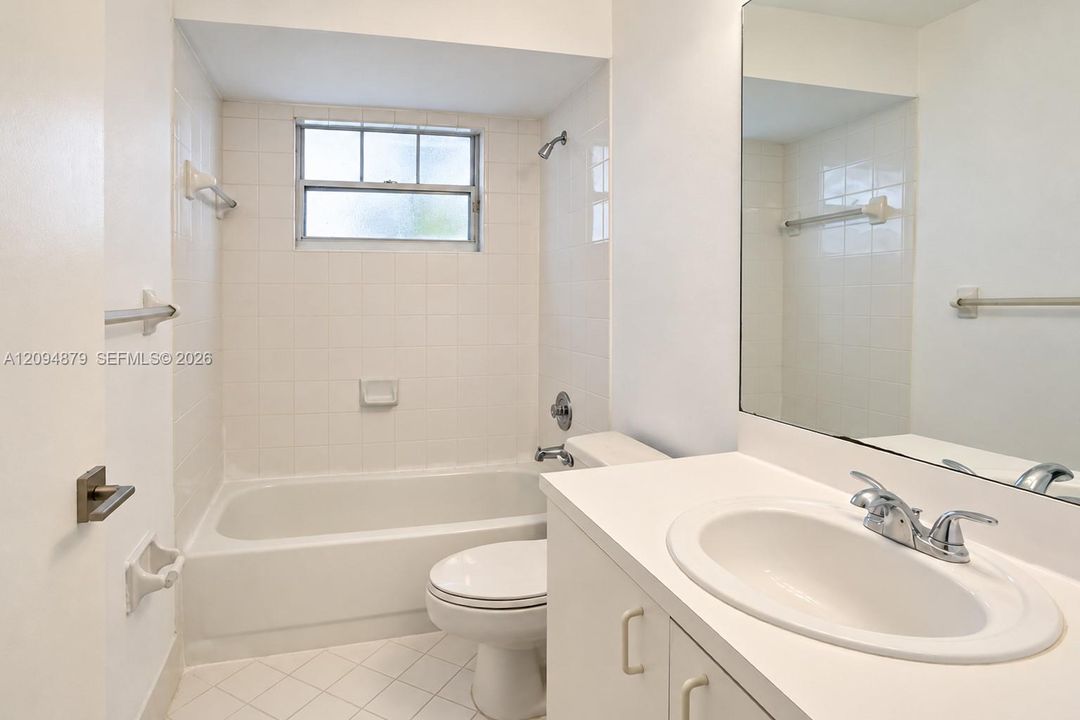 En Venta: $347,900 (2 camas, 2 baños, 1160 Pies cuadrados)
