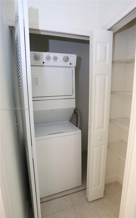 В аренду: $2,200 (2 спален, 2 ванн, 1000 Квадратных фут)