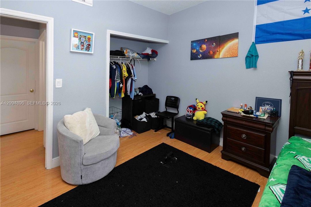 En Renta: $3,500 (4 camas, 2 baños, 1657 Pies cuadrados)