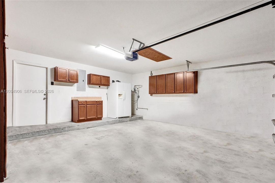 For Sale: $797,777 (4 beds, 2 baths, 1833 Square Feet)