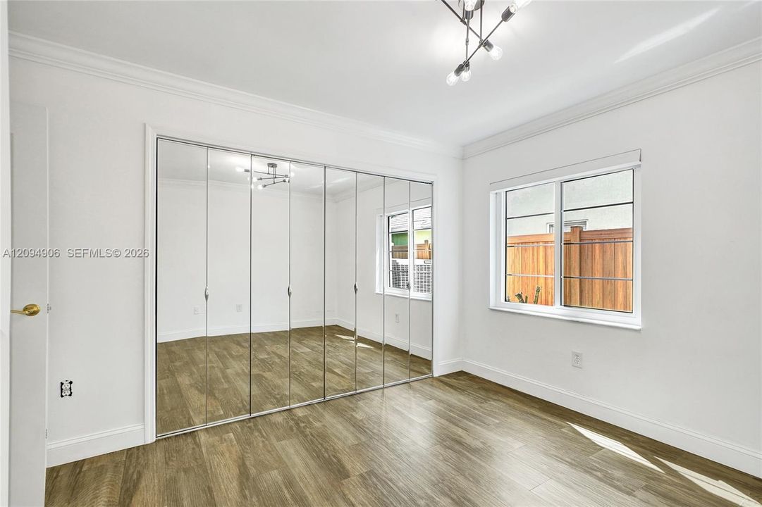 For Sale: $797,777 (4 beds, 2 baths, 1833 Square Feet)