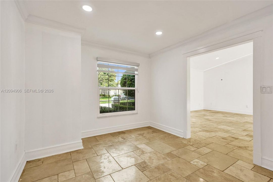 For Sale: $797,777 (4 beds, 2 baths, 1833 Square Feet)