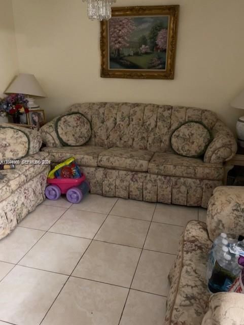 En Renta: $900 (1 camas, 1 baños, 1170 Pies cuadrados)