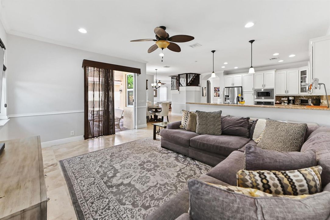 11 living room 03
