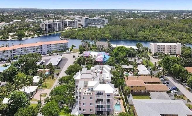 En Venta: $545,000 (2 camas, 2 baños, 1001 Pies cuadrados)
