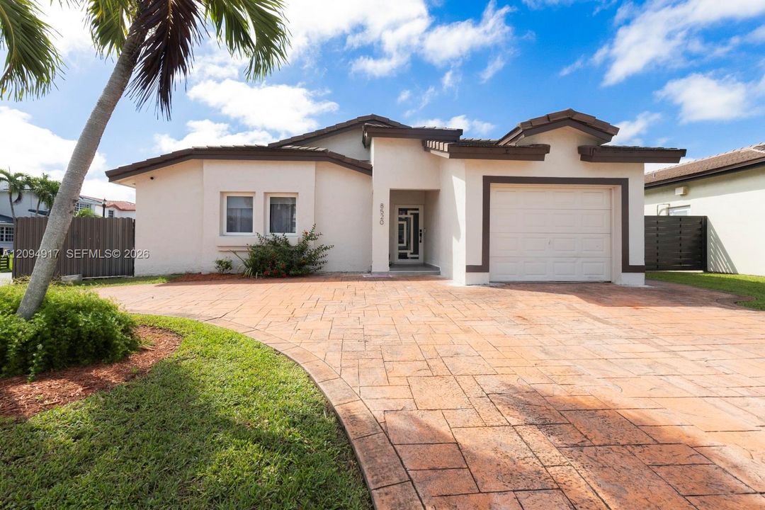 For Sale: $580,000 (3 beds, 2 baths, 1439 Square Feet)