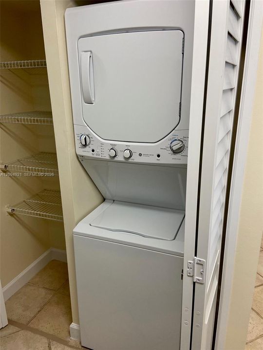 В аренду: $2,000 (1 спален, 1 ванн, 773 Квадратных фут)