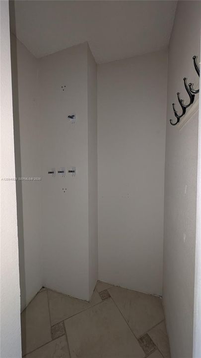 prim bedroom closet