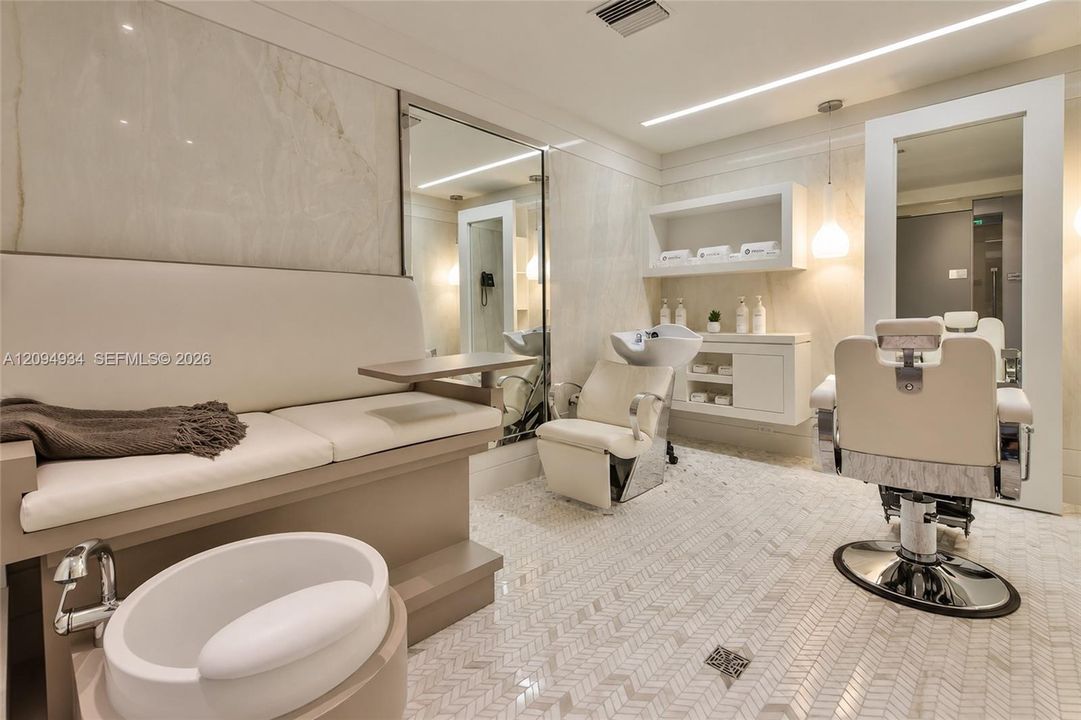 For Rent: $8,500 (2 beds, 3 baths, 1462 Square Feet)