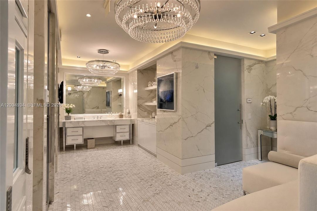 For Rent: $8,500 (2 beds, 3 baths, 1462 Square Feet)