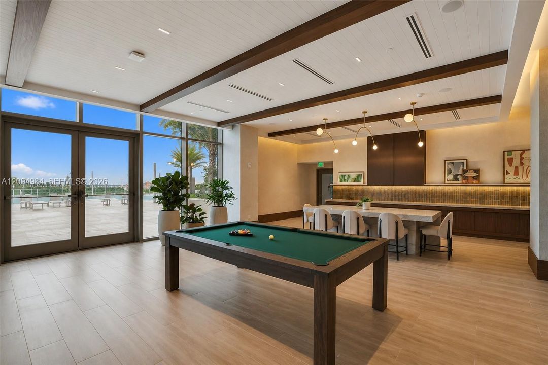 For Rent: $8,500 (2 beds, 3 baths, 1462 Square Feet)