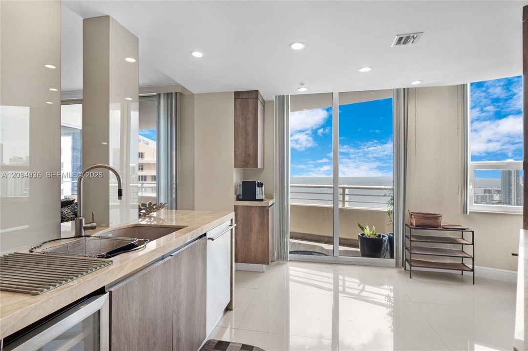 For Rent: $7,500 (2 beds, 2 baths, 1694 Square Feet)