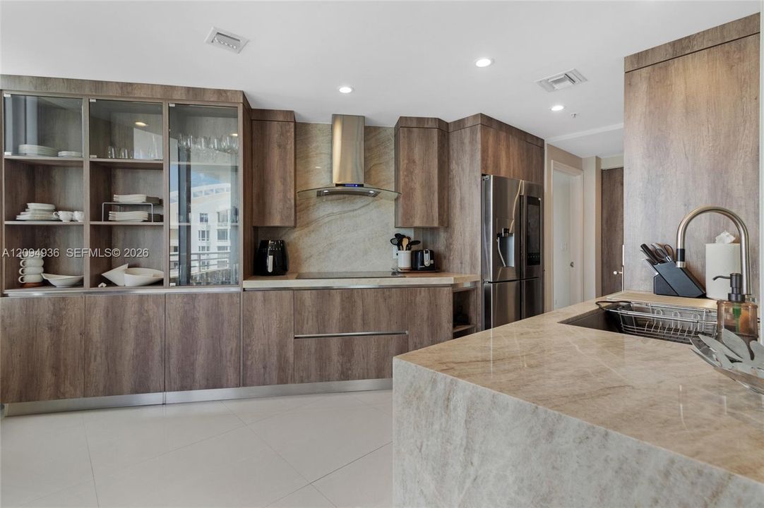 For Rent: $7,500 (2 beds, 2 baths, 1694 Square Feet)