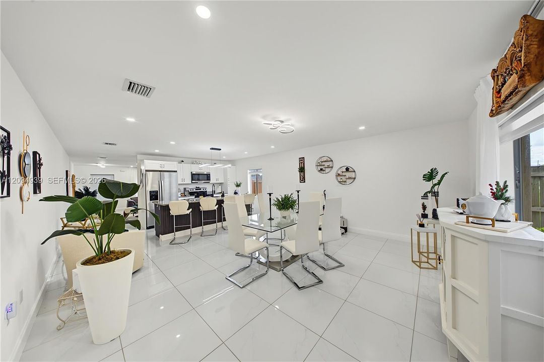 For Sale: $530,000 (4 beds, 3 baths, 1806 Square Feet)