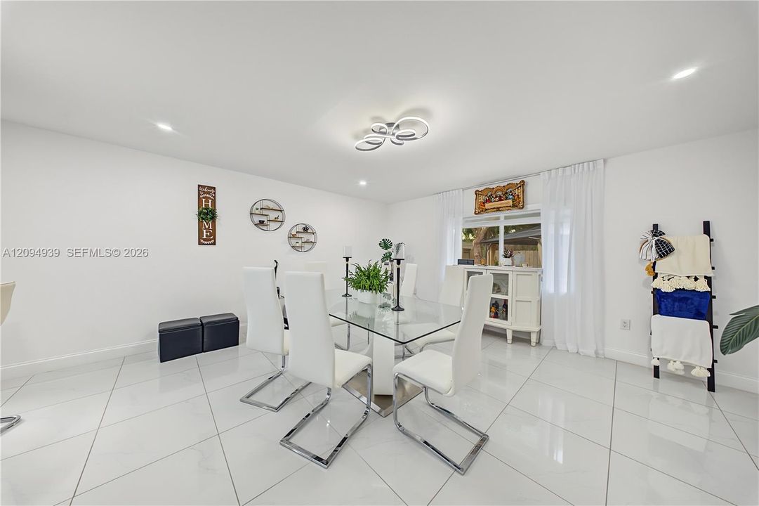 For Sale: $530,000 (4 beds, 3 baths, 1806 Square Feet)